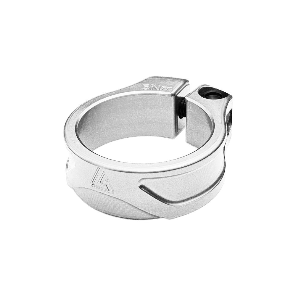 Silver natural finish ALUGEAR bolt-on seatpost clamp with 5Nm torque marking, single-bolt side view